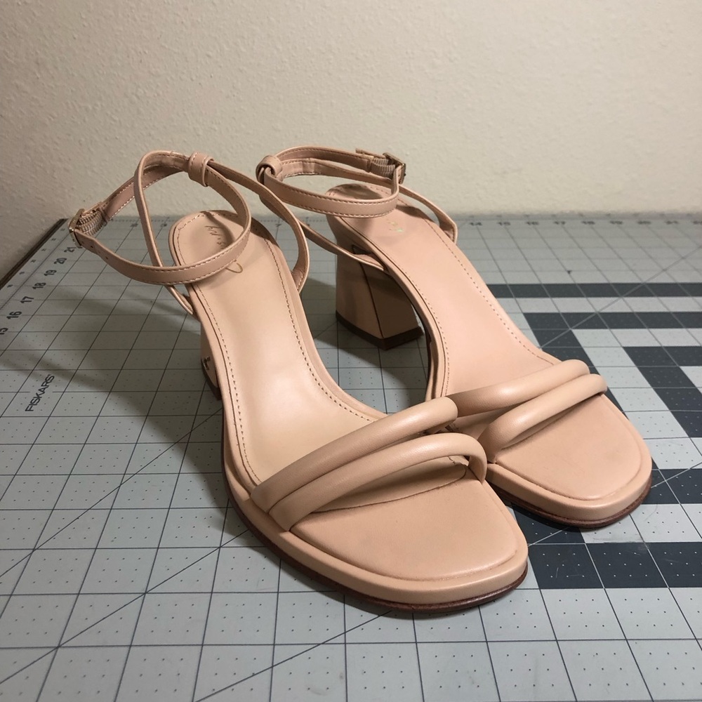 Sam Edelman Circus- “HARTLIE” heel/Blonde/Size 9